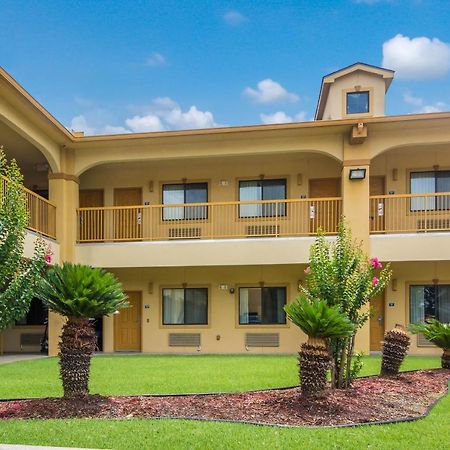 Americas Best Value Inn & Suites Томбол Екстериор снимка