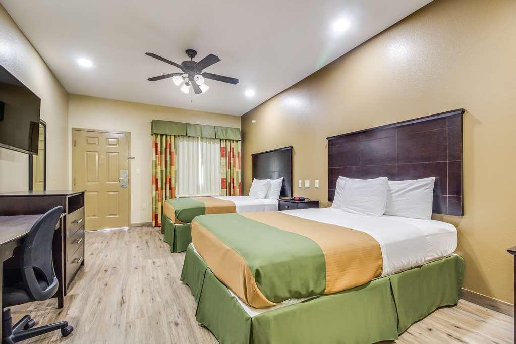 Americas Best Value Inn & Suites Томбол Стая снимка
